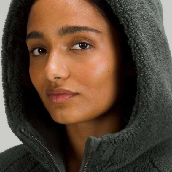 Lululemon Scuba Sherpa Fleece Green, Size 2, good condition - Picture 3 of 8